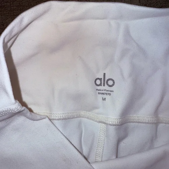 Women’s Alo Hoodie/Leggings Set - Picture 7 of 9